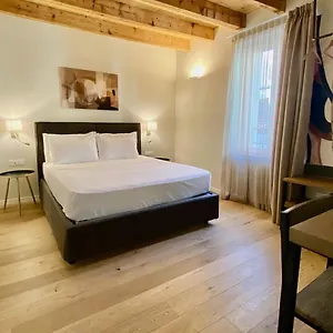 Malvezzi24 Boutique Guest house