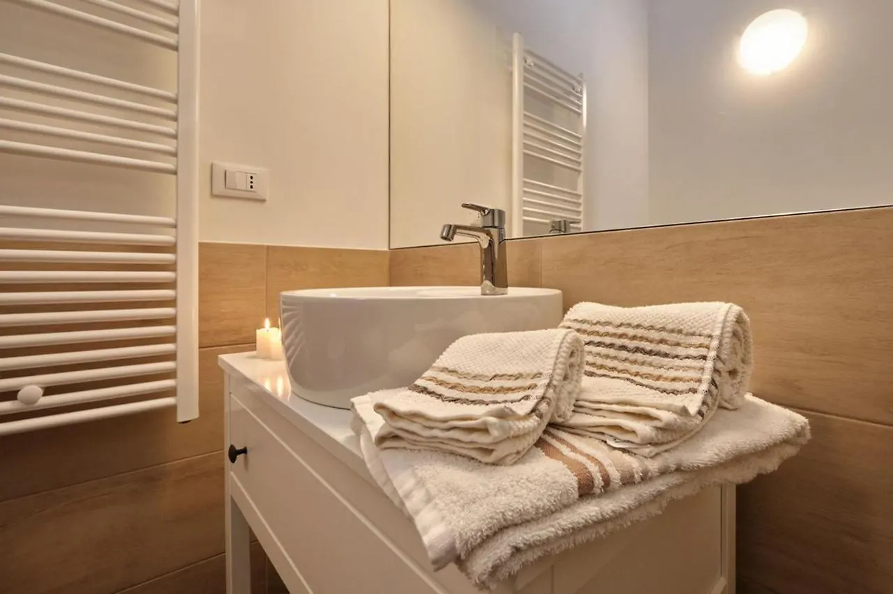 Apartment Corte Elena Desenzano del Garda Italien